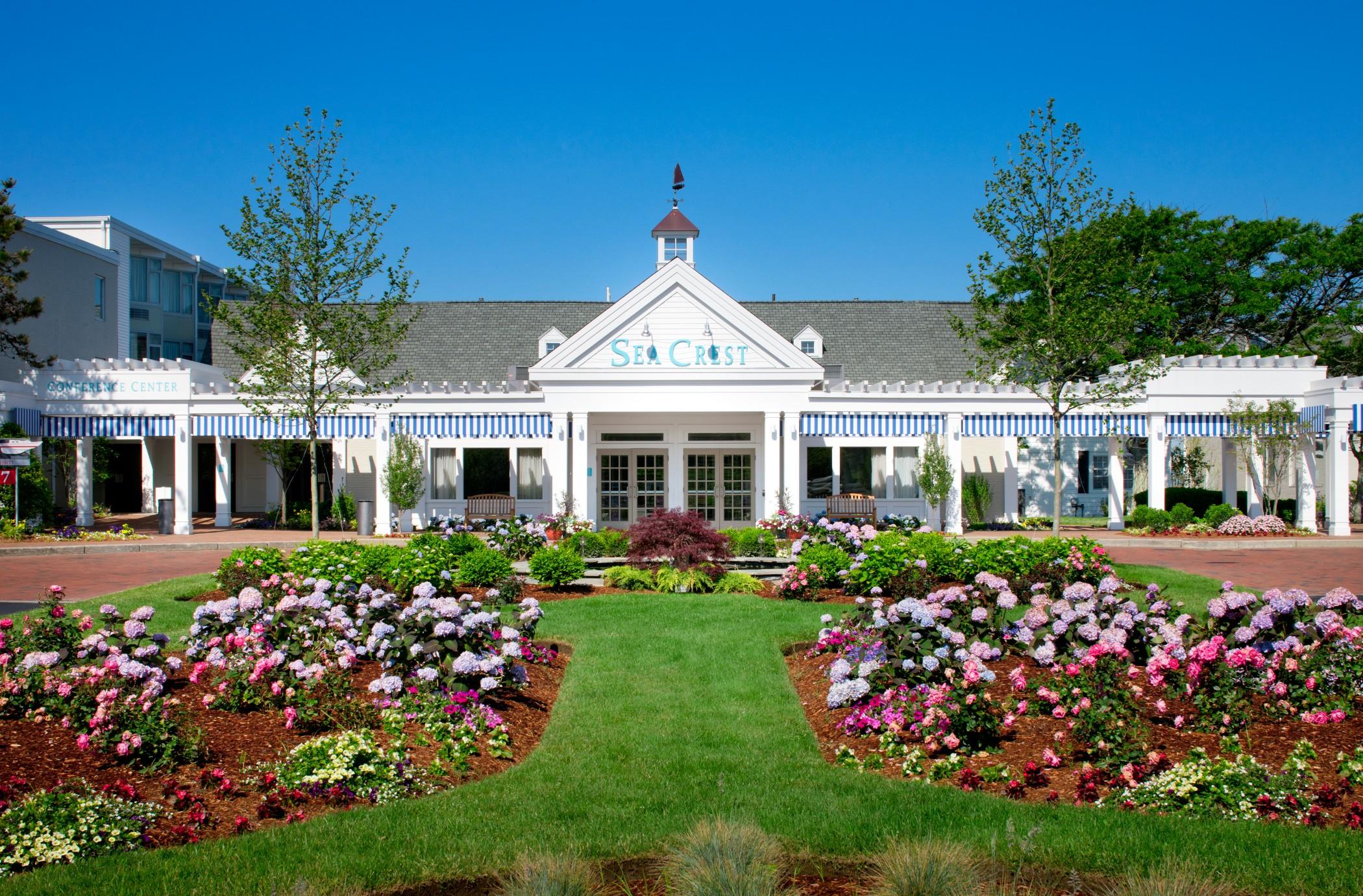 Sea Crest Beach Resort Falmouth Extérieur photo